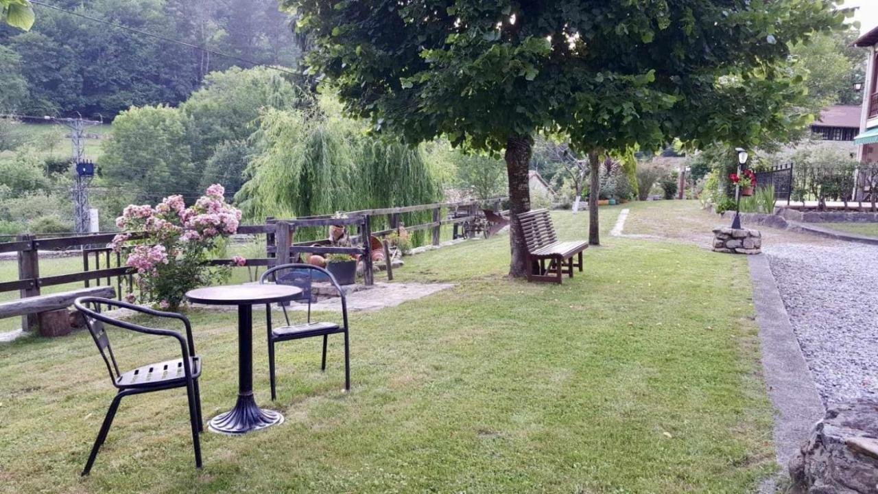 Turismo Rural La Tablá Alles Exterior foto